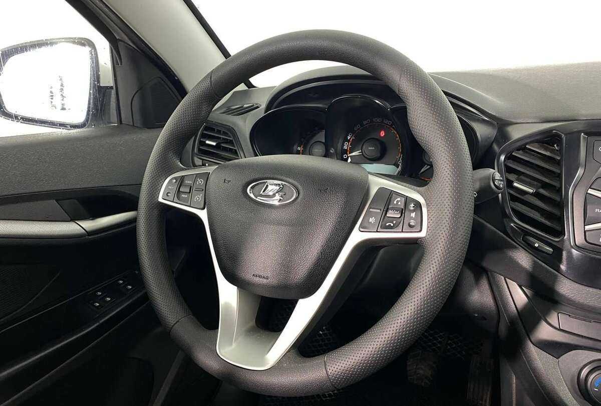 Купить Лада (ВАЗ) Веста, 2019, 70 201 км.. Фото: #8