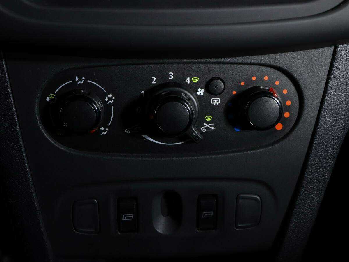 Купить Рено Логан, 2020, 39 000 км.. Фото: #16