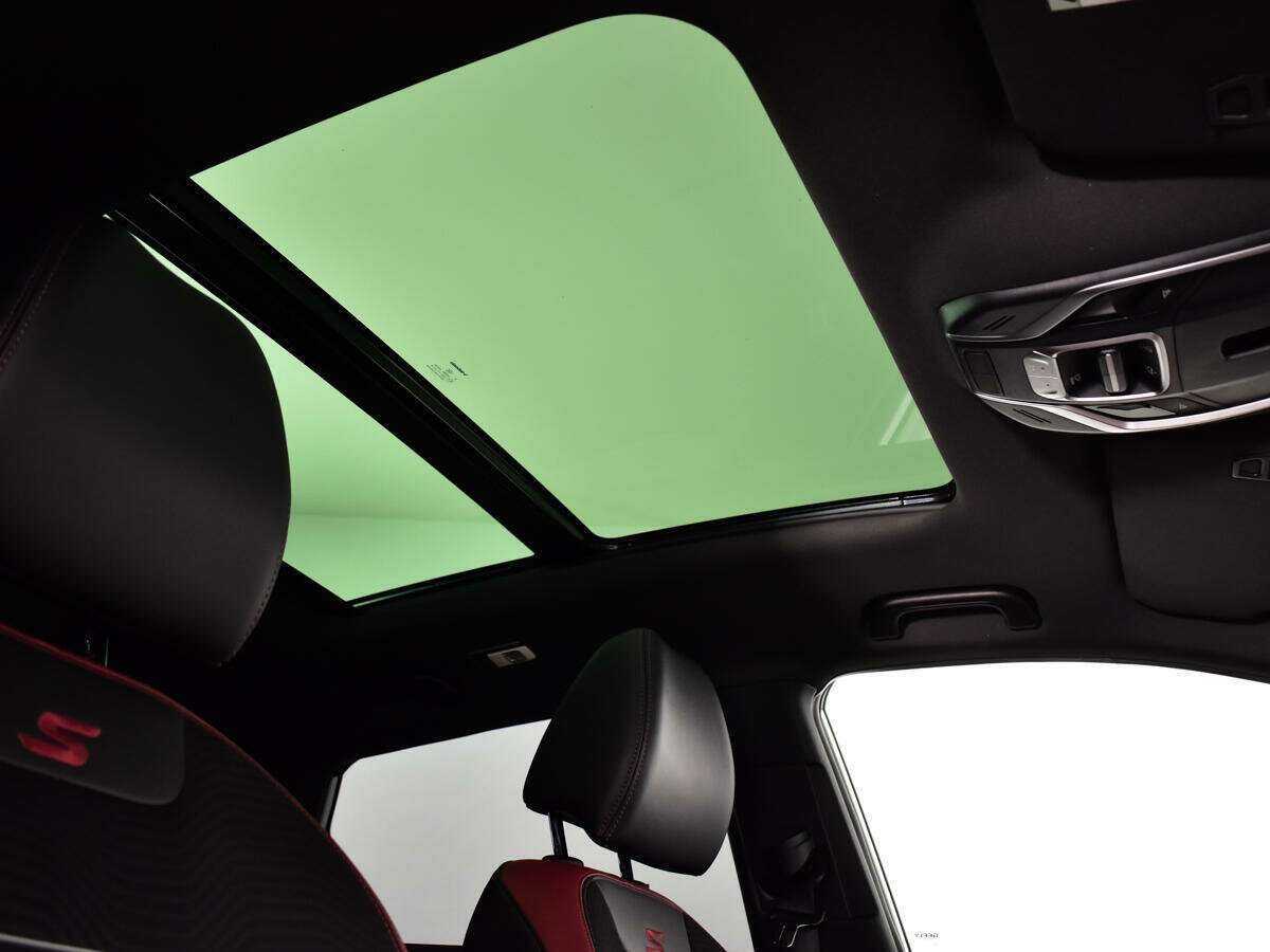 Купить Джили Кулрэй, 2022, 42 859 км.. Фото: #12