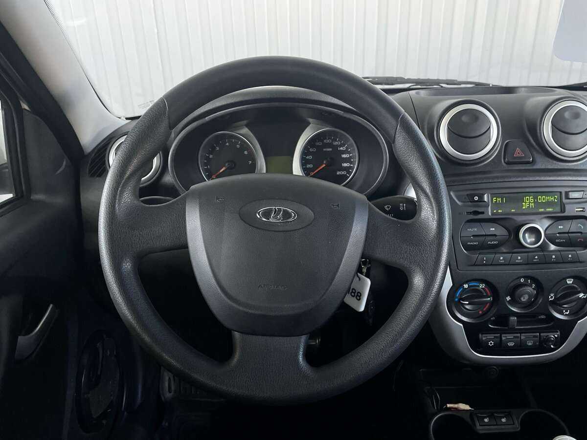 Купить Лада (ВАЗ) Гранта, 2016, 57 036 км.. Фото: #9