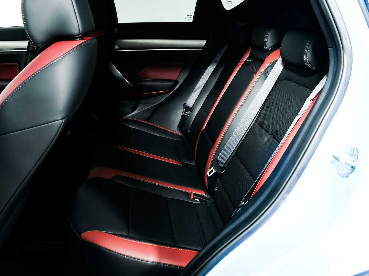 Купить Джили Кулрэй, 2022, 22 907 км.. Фото: #11