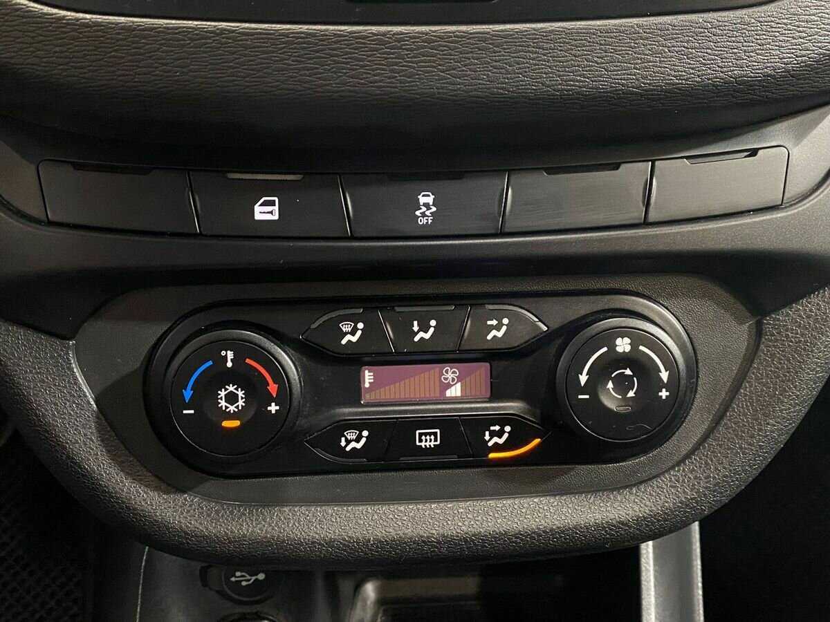 Купить Лада (ВАЗ) Веста, 2016, 114 825 км.. Фото: #13