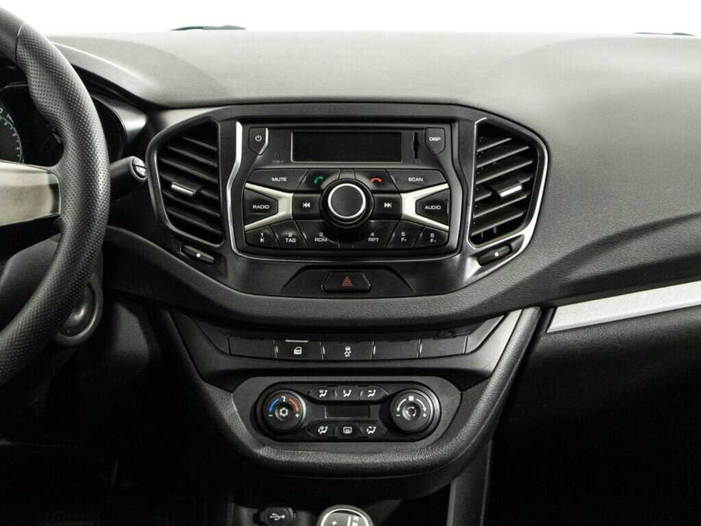 Купить Лада (ВАЗ) Веста, 2017, 69 607 км.. Фото: #13