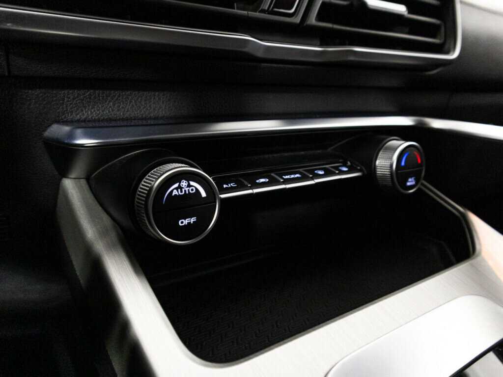 Купить Джили Кулрэй, 2021, 56 203 км.. Фото: #18