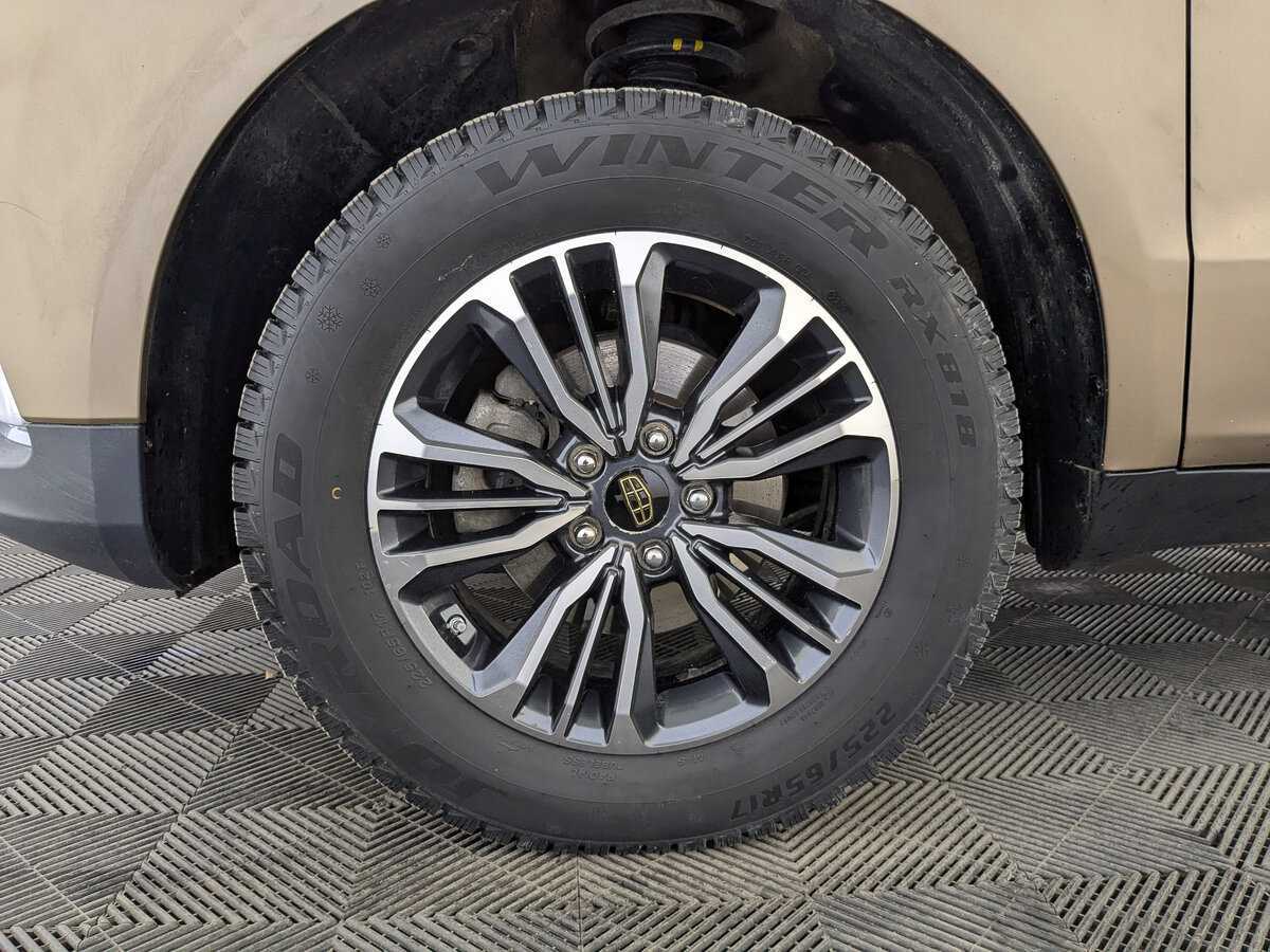 Купить Джили Эмгранд Икс7, 2019, 107 107 км.. Фото: #11