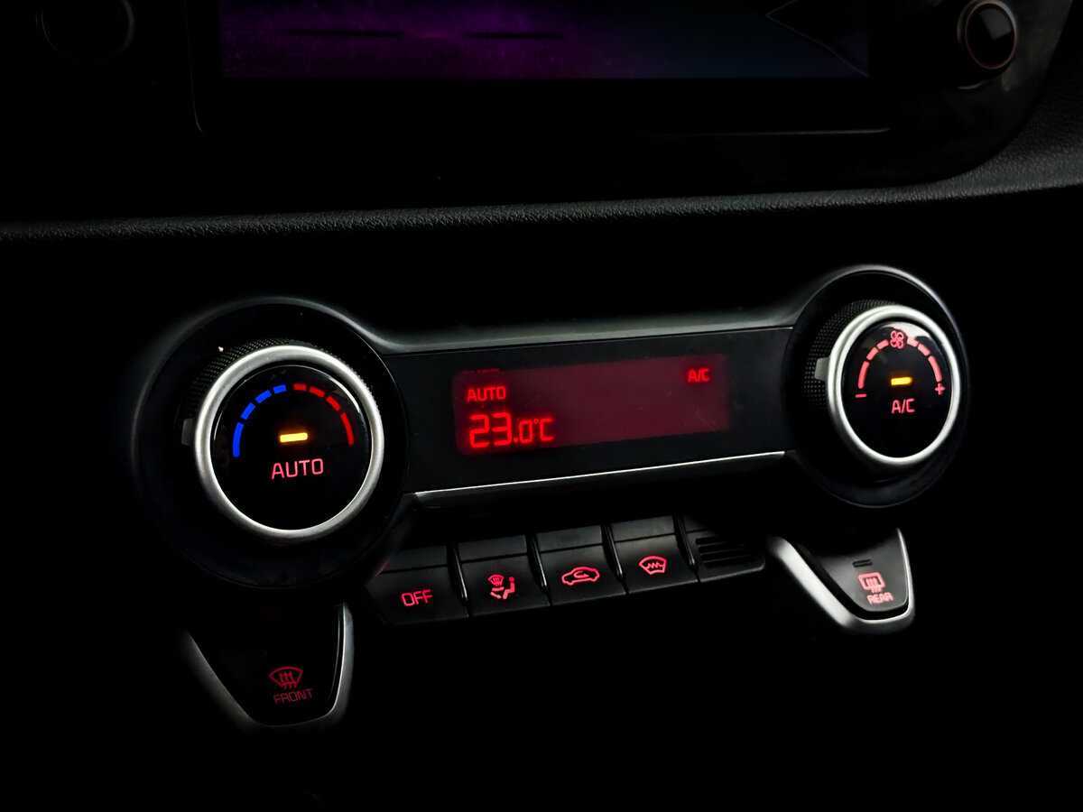 Купить Киа Рио, 2022, 81 470 км.. Фото: #24