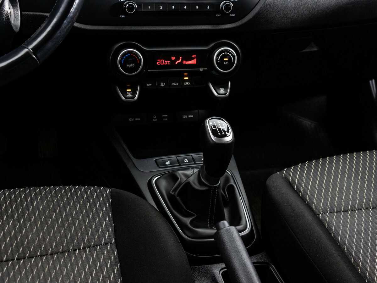 Купить Киа Рио, 2018, 119 409 км.. Фото: #12